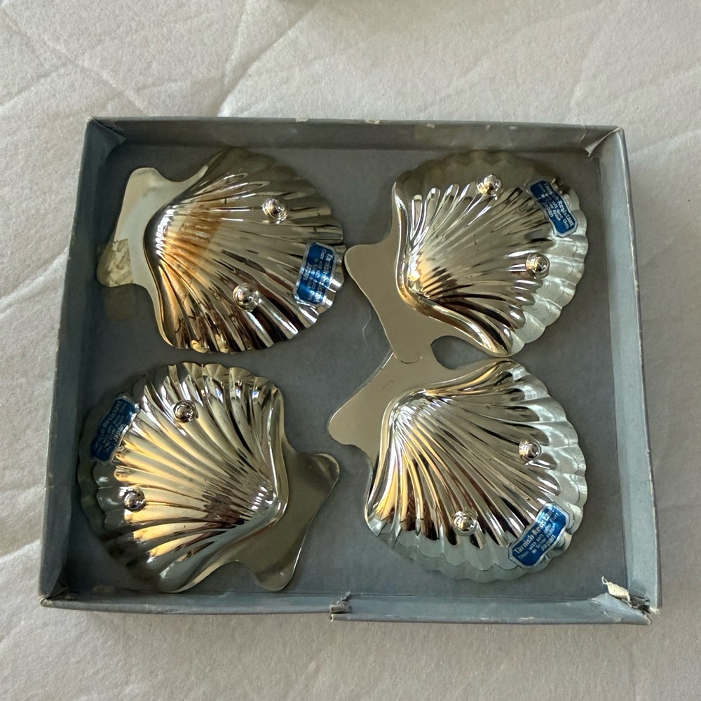 Shell Nut Dishes - Picture 7 of 14